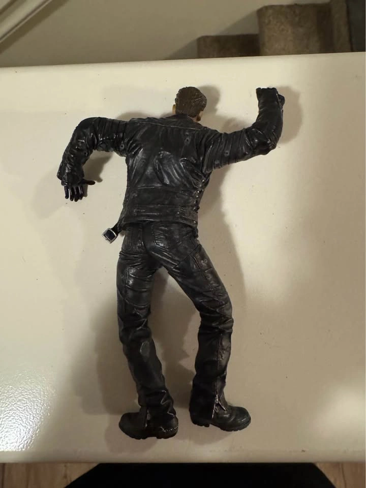 McFarlane Toys Terminator T-850 Action Figure 7" Collectible - photo 2