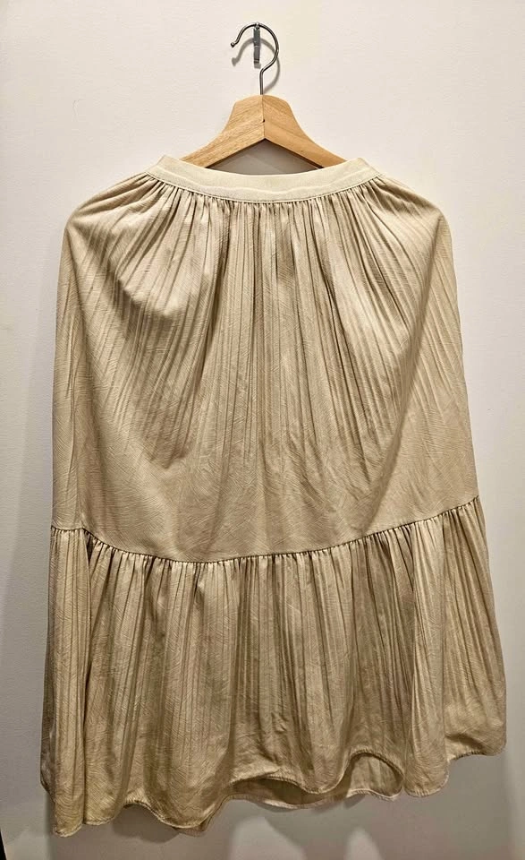 Beige Skirt (Free size)