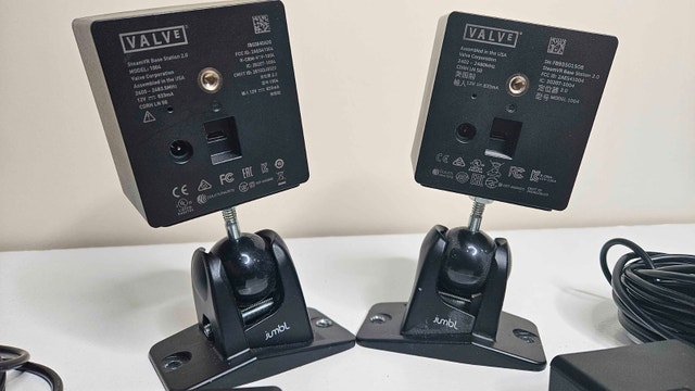 2 Steam VR Base Stations 2.0 Lighthouse With Improved Mounts - photo 4