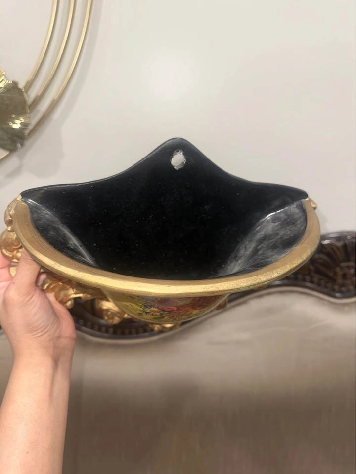 Vintage-Style Ornate Wall Pocket/Wall Vase - photo 3
