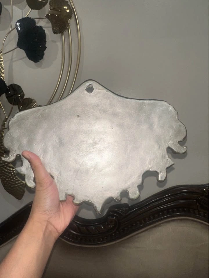 Vintage-Style Ornate Wall Pocket/Wall Vase - photo 4