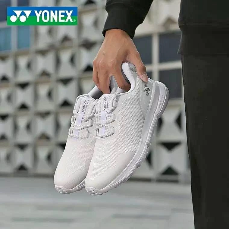 NWT Yonex Power Cushion Running Shoes