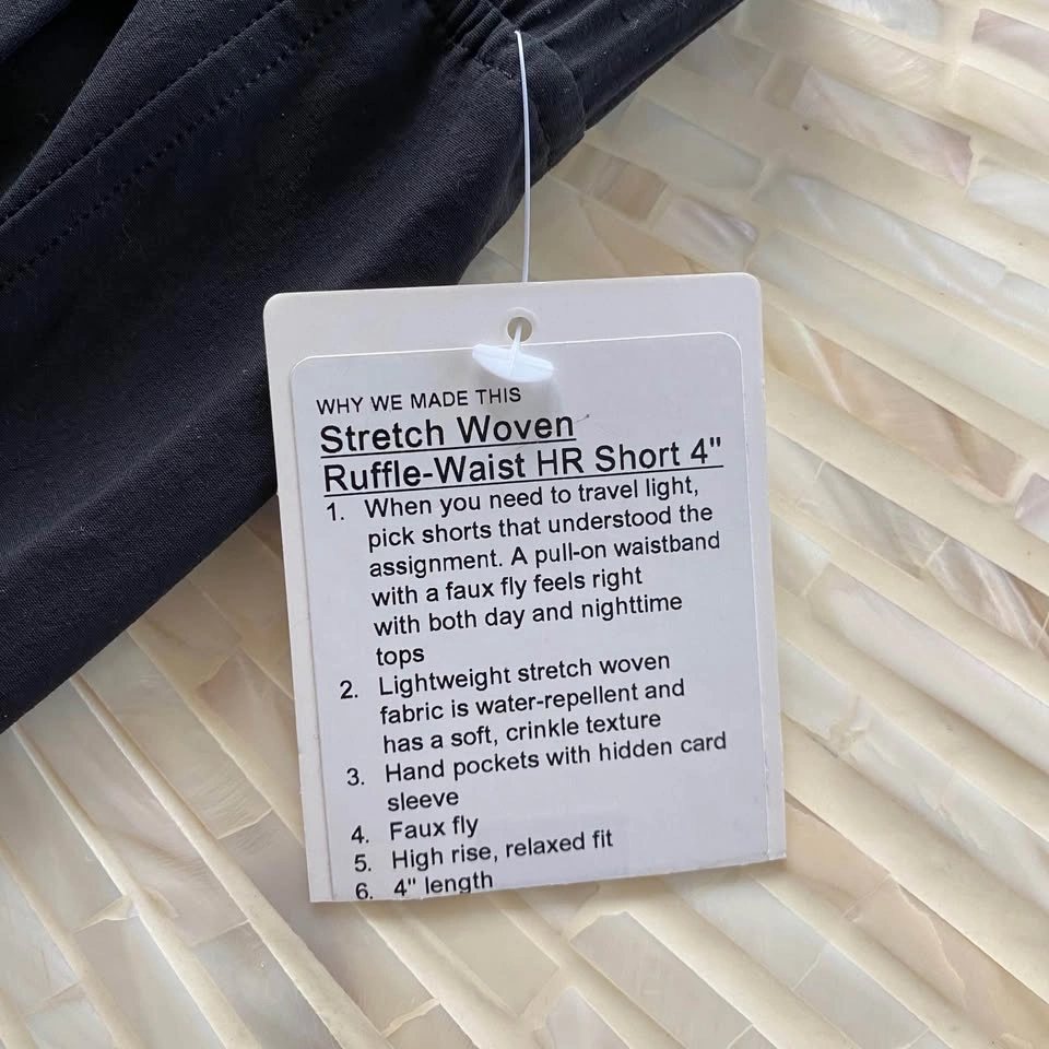 NWT Lululemon Stretch Woven Ruffle-Waist High Rise Short 4" - Si - photo 5