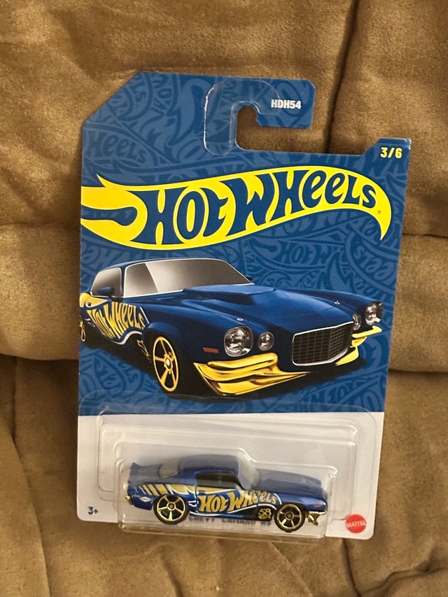 Hot Wheels '70 Chevy Camaro RS - photo 3