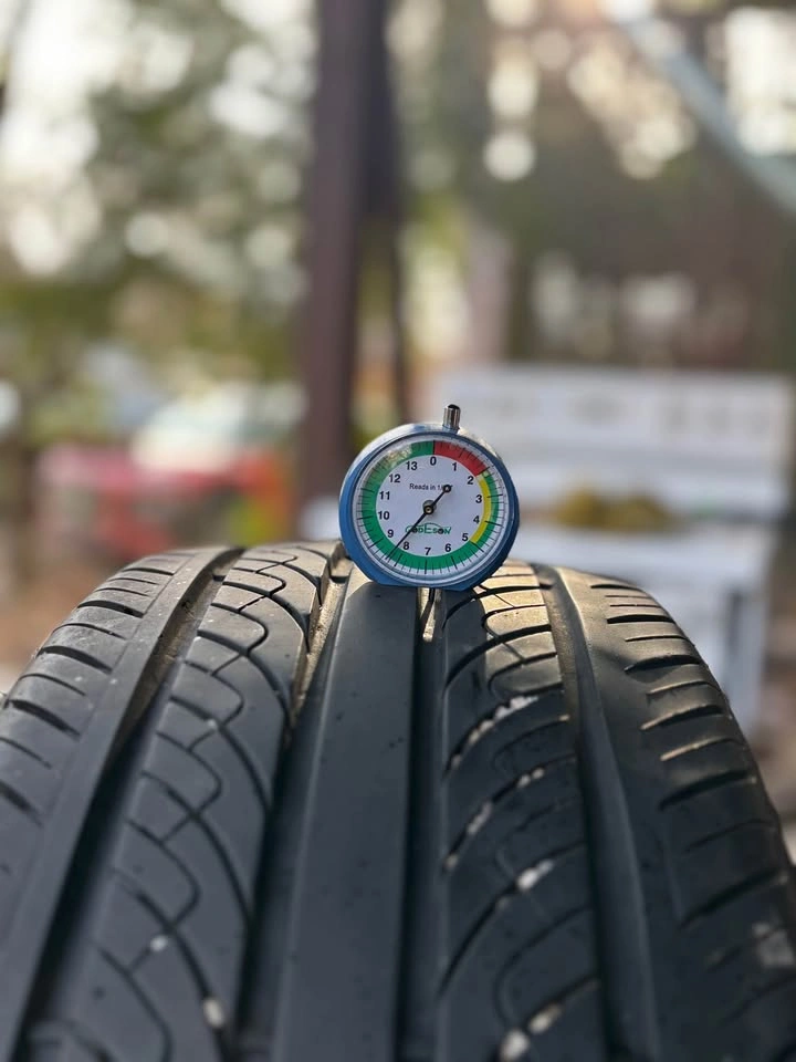 16" Performance All-Season Tires - 205/45ZR16 (85% Tread) - photo 2
