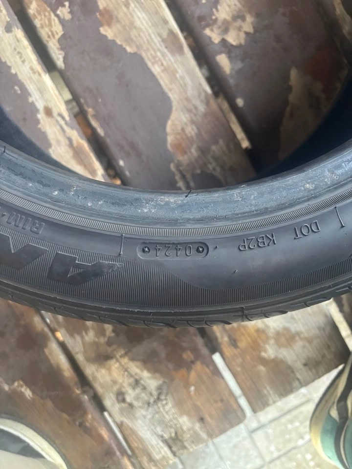 16" Performance All-Season Tires - 205/45ZR16 (85% Tread) - photo 5