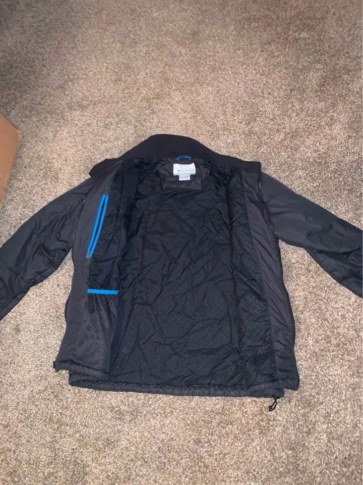 Medium Columbia Winter Coat Black - photo 2
