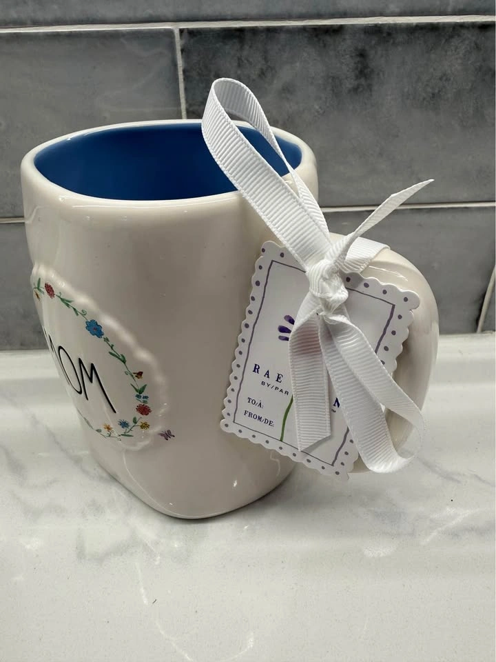 NEW ~ RAE DUNN MOM MUG - photo 2