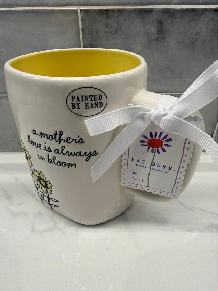 Rae Dunn Mom Mug - photo 2