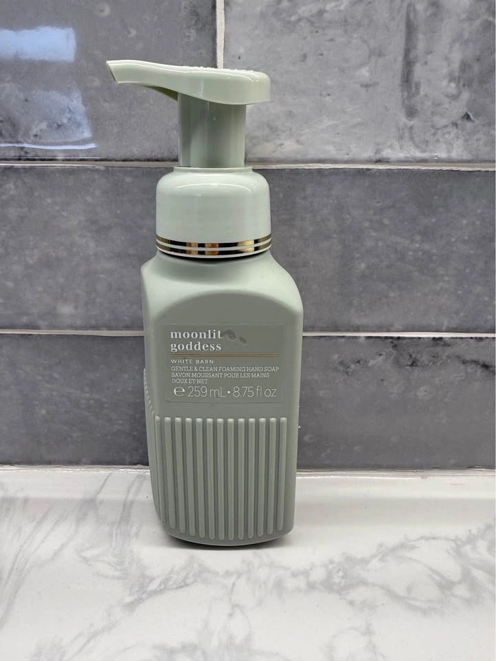 Bath & Body Works Foam Hand Soap - photo 4
