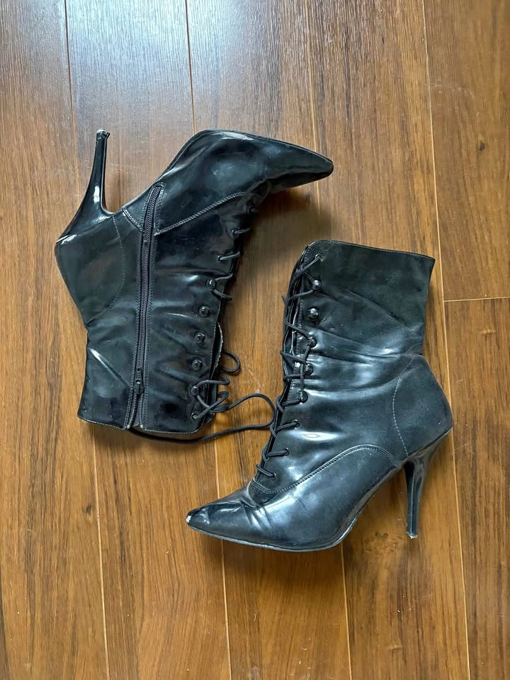 Faux Leather Lace Up Pumps Size M11/W13