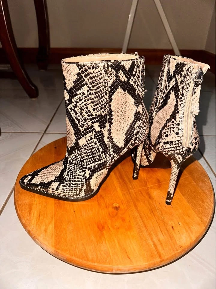 Boots - photo 2