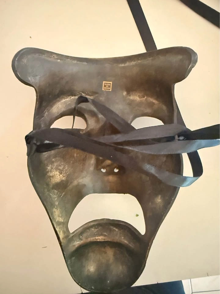 Vintage metal mask - photo 3