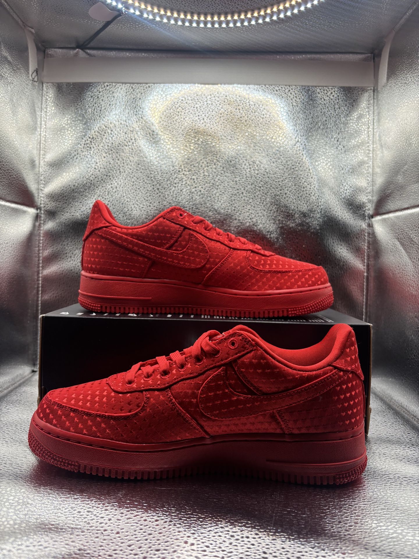 Nike Air Force 1 Low Valentine's Day 2026 - photo 5
