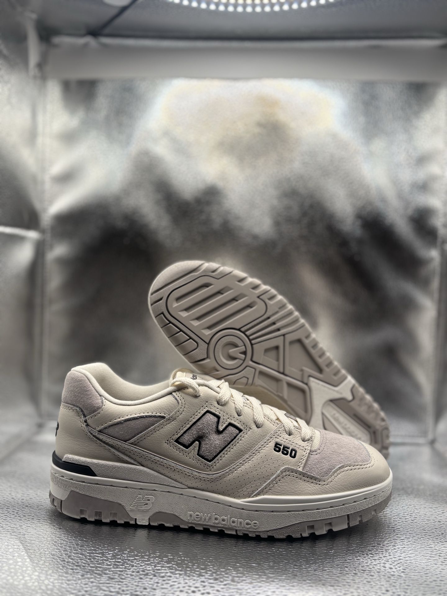 New Balance 550 Linen
