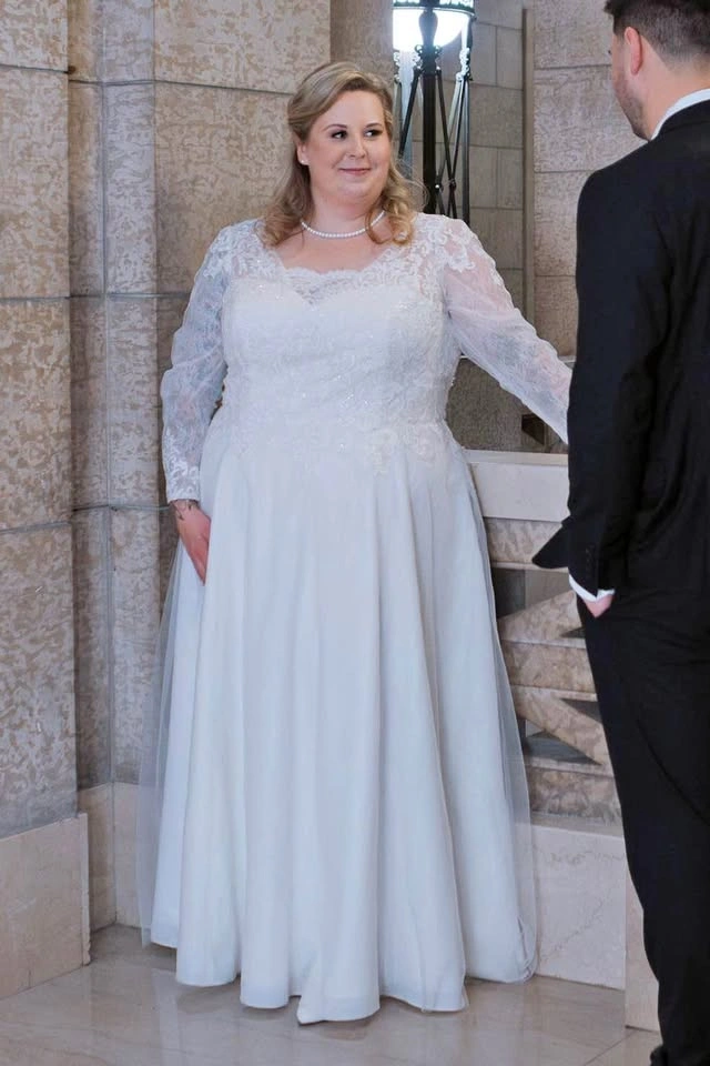Plus Size 24 Long Sleeve Wedding Dress
