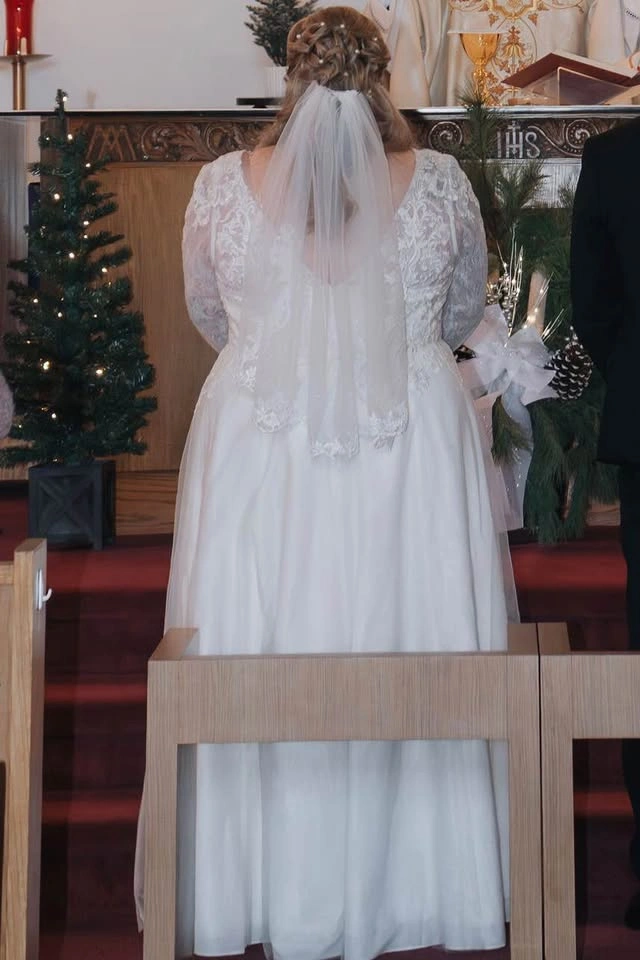 Plus Size 24 Long Sleeve Wedding Dress - photo 2