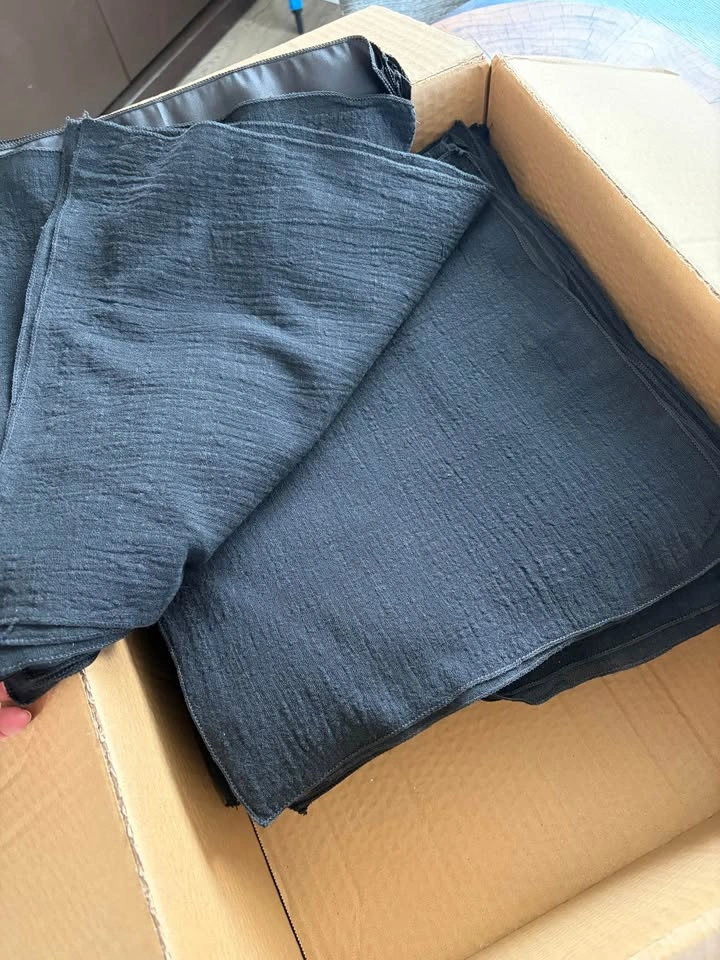 Black linen/cheese cloth napkins - photo 2