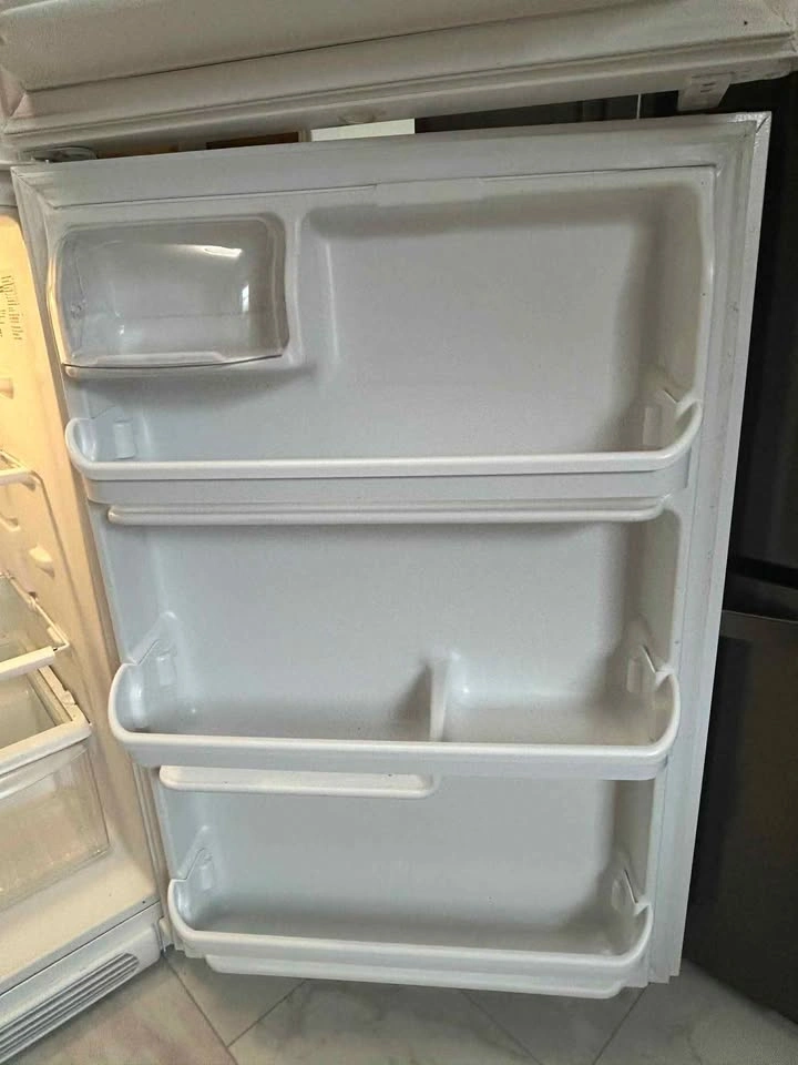 Fridge Frigidaire - photo 3