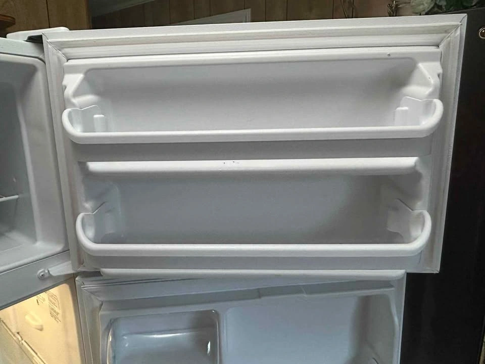 Fridge Frigidaire - photo 5