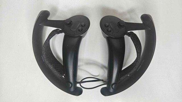 Valve Index VR Knuckles Controllers - PAIR - Fully Functional