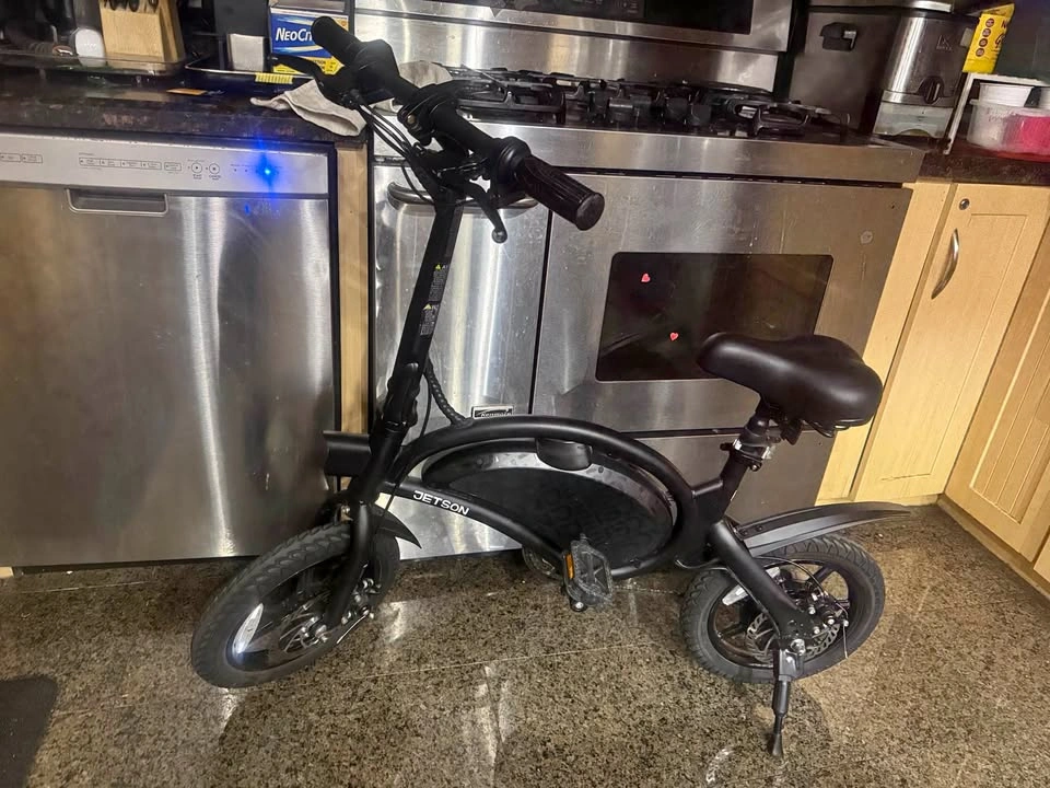 Jetson Pro Bolt E-bike - read ad