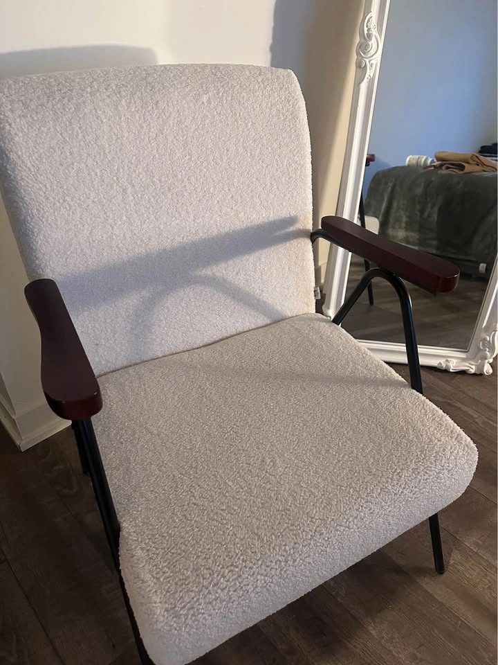 Accent chair - photo 2