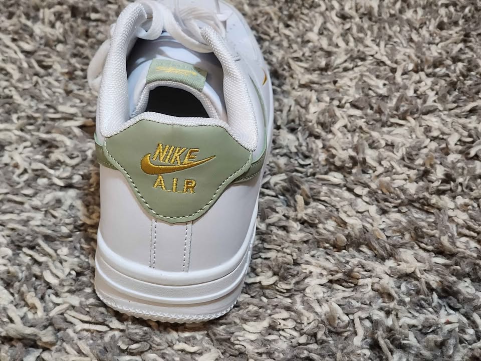 Brand new unisex 🔥 air forces one green swoosh 🔥 with tags *90$* - photo 3
