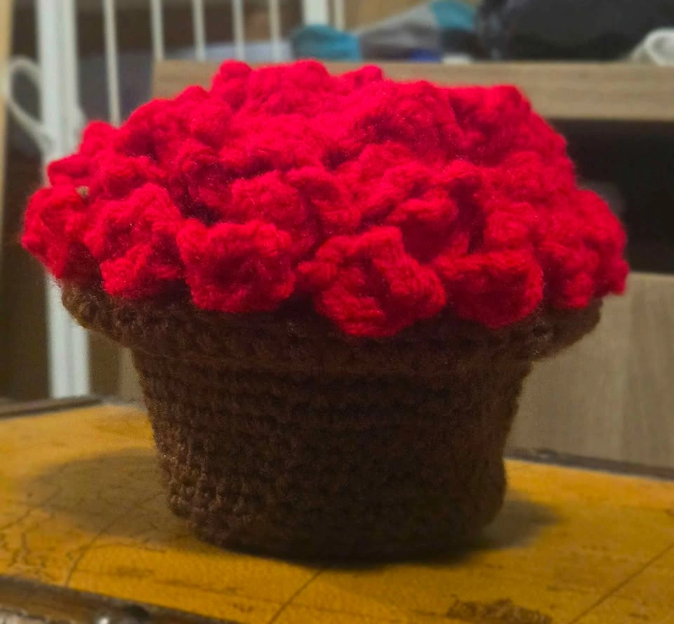 Handmade crochet coaster - set of 4, rose bouquets in pot - photo 3