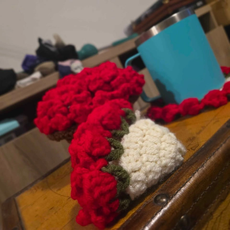 Handmade crochet coaster - set of 4, rose bouquets in pot - photo 5