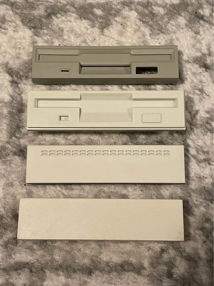 Vintage 3.5” Hard Drive Covers Lot (37 pcs) - photo 2
