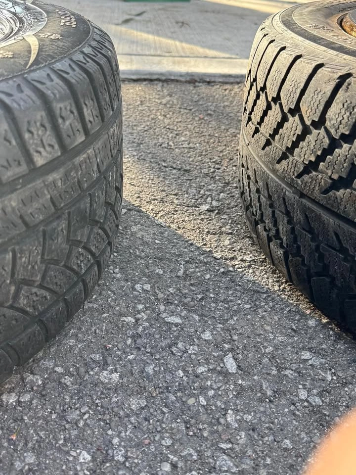 2 Tires (215/55R16) with Rims + 1 Extra Rim - photo 3
