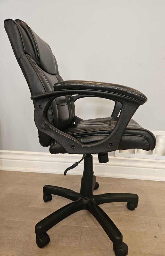 Bonded Leather Office Chair - photo 4