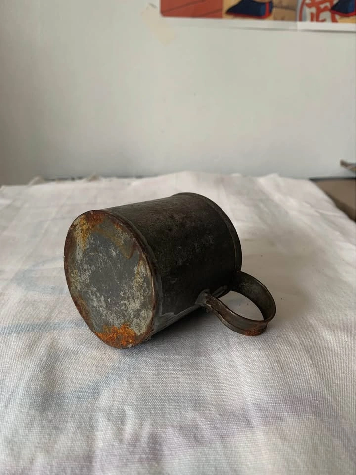 Small metal mug - photo 2