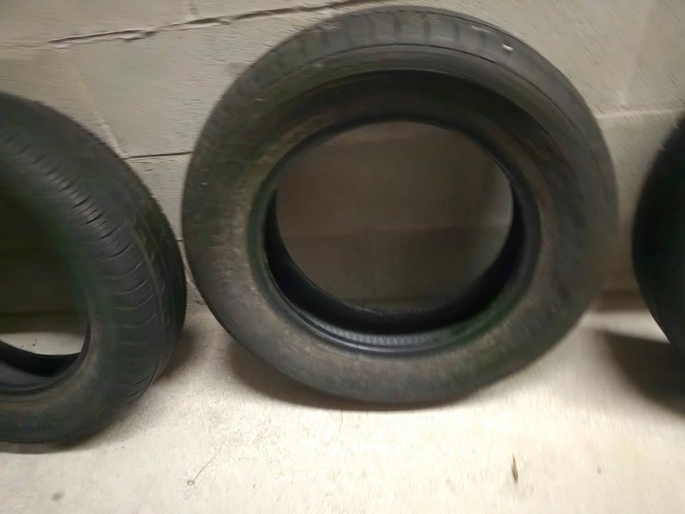 Set of 4 used tires for sale - photo 3
