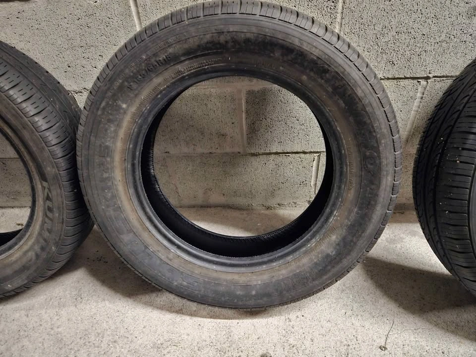 Set of 4 used tires for sale - photo 4