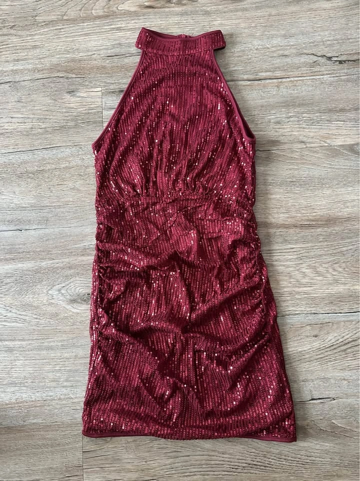 NEW Burgundy Sequin Mini Dress S / M - photo 2