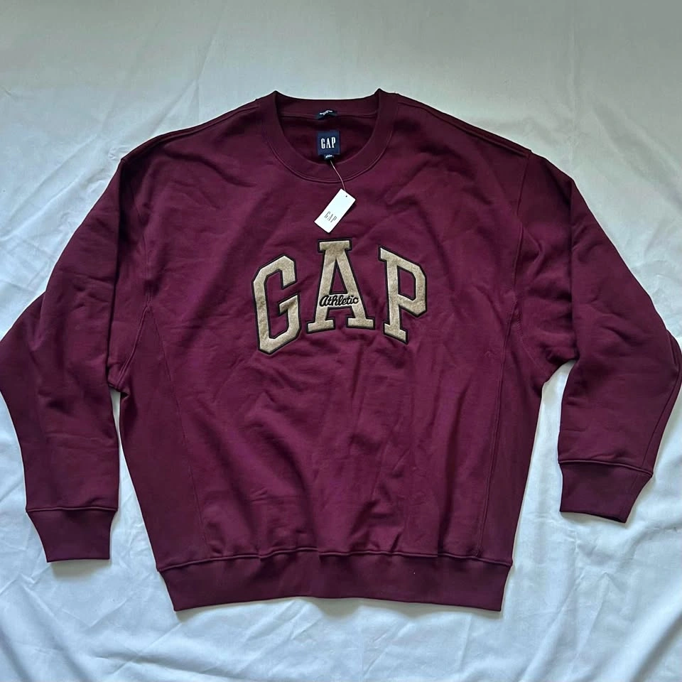 GAP Athletic Sweater Sweatshirt