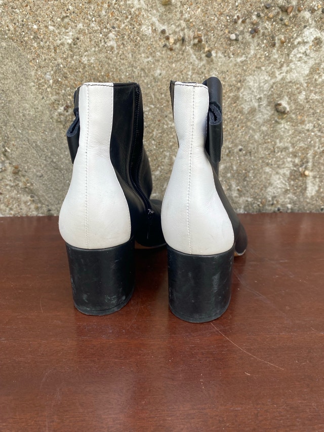 Baldowski Leather Ankle Boots - 7.5 - photo 3