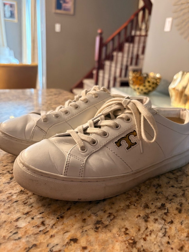 Tory Burch leather amalia sneakers, size 8. Like new