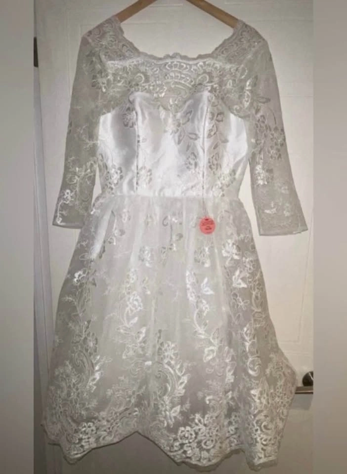 Charlize Embroidered Floral Midi Wedding Dress Size 6/8 - photo 5