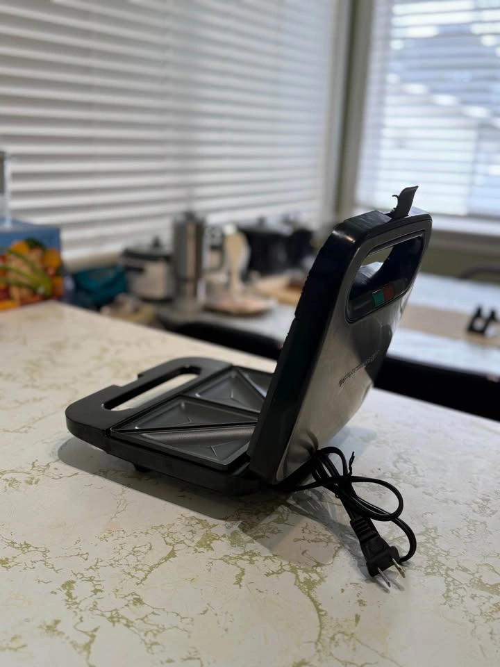 Sandwich Maker - photo 4