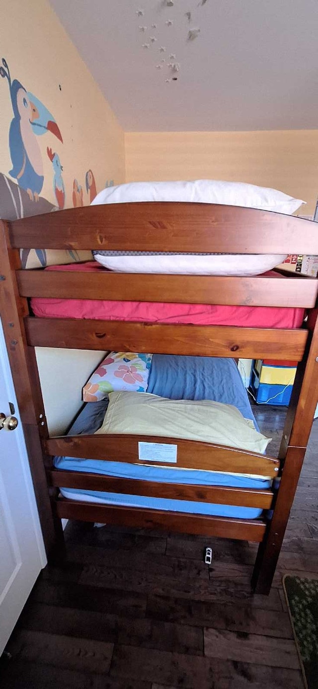 Sturdy Rich Wood Bunk Bed - photo 3