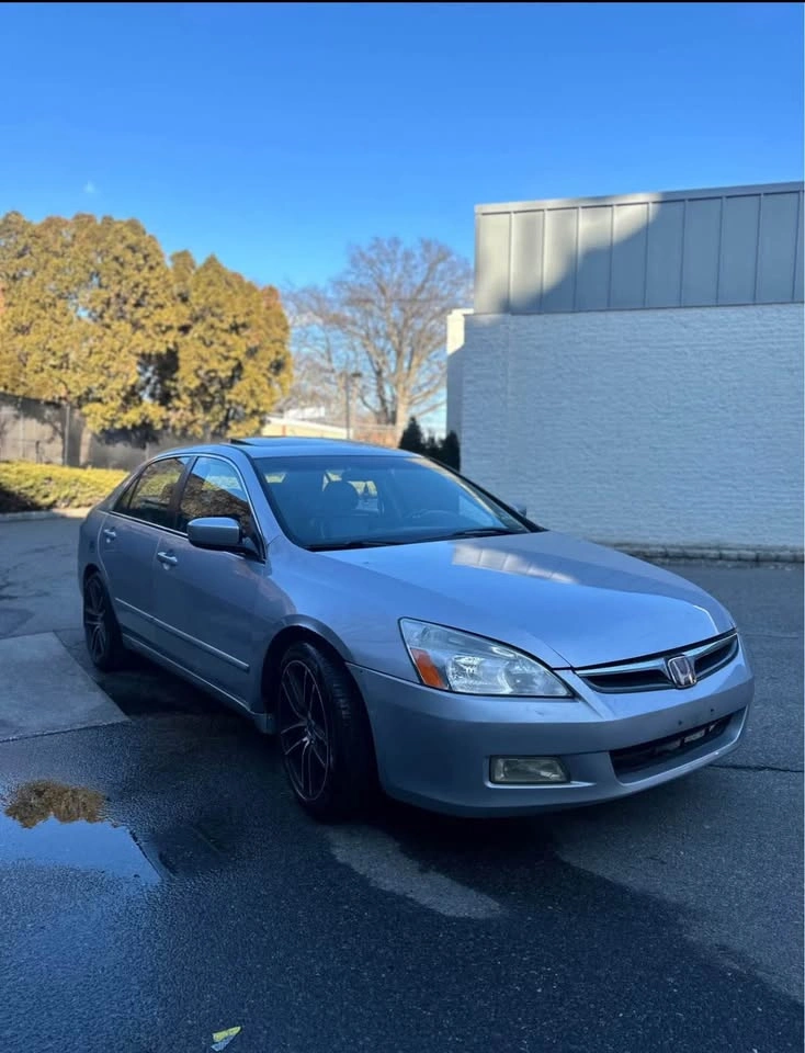 2005 Honda Accord - photo 2
