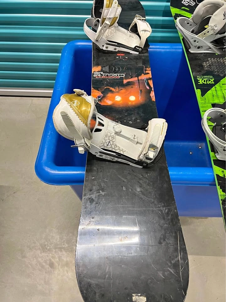 2X COMPLETE SNOWBOARD SETUPS - RIDE & ROSSIGNOL