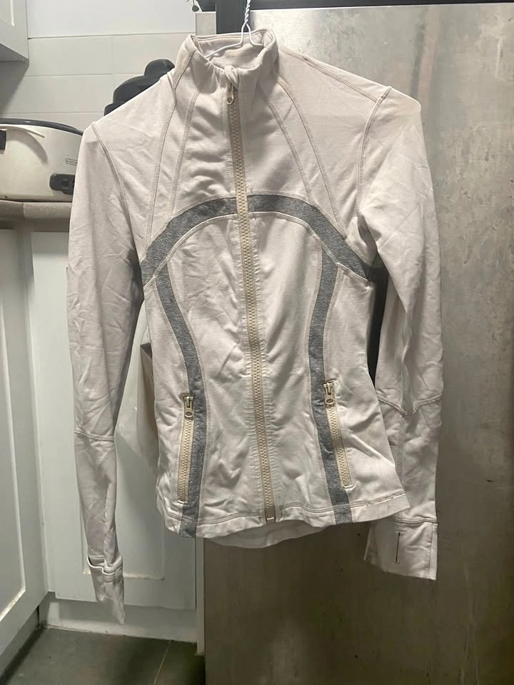 White Lululemon Define Jacket - Size 4