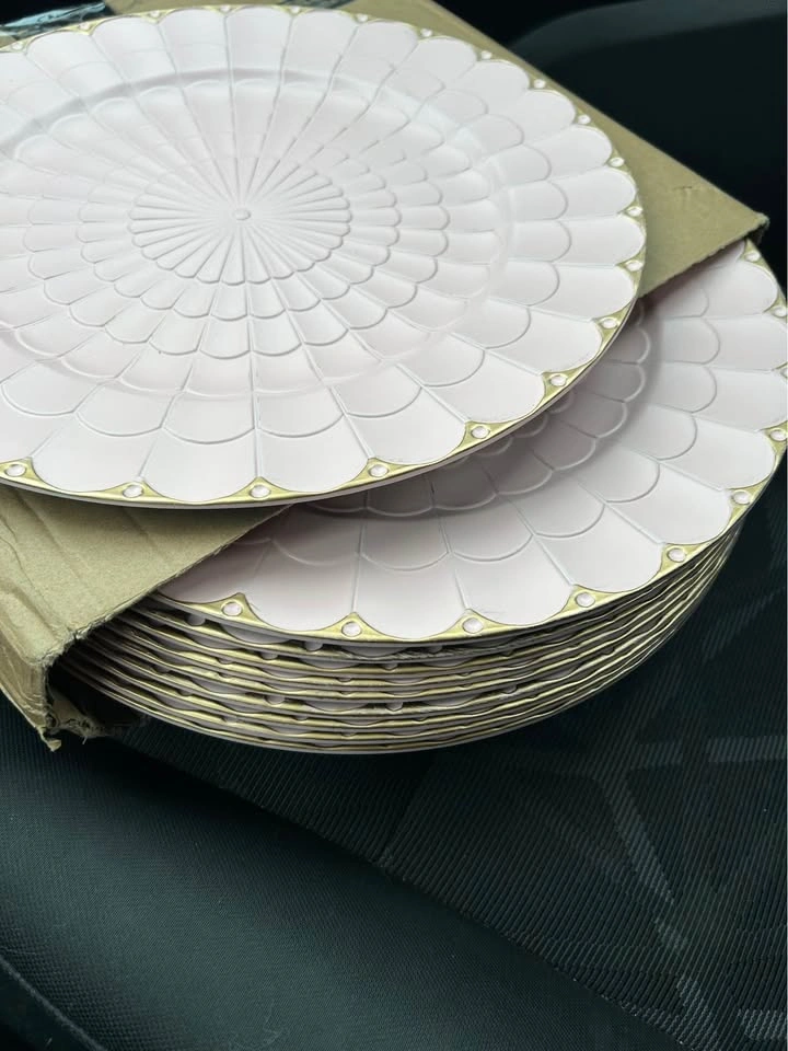 Pink Chargers for Dinner Plates, 13 Inch Plastic Charger Plates - photo 2