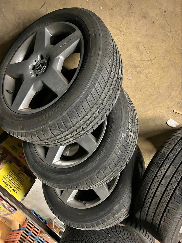 19” AMG WHEELS WITH TIRES ML350