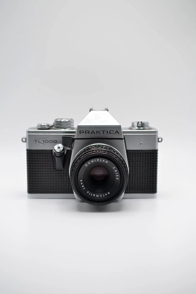 Praktika Super TL1000 35mm Film SLR Camera