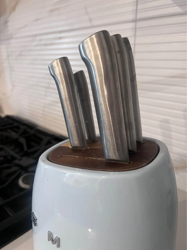 Smeg knife block - Pastel Blue (Missing paring knife) - photo 3